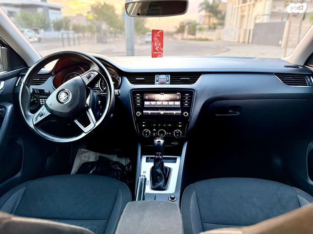 סקודה אוקטביה