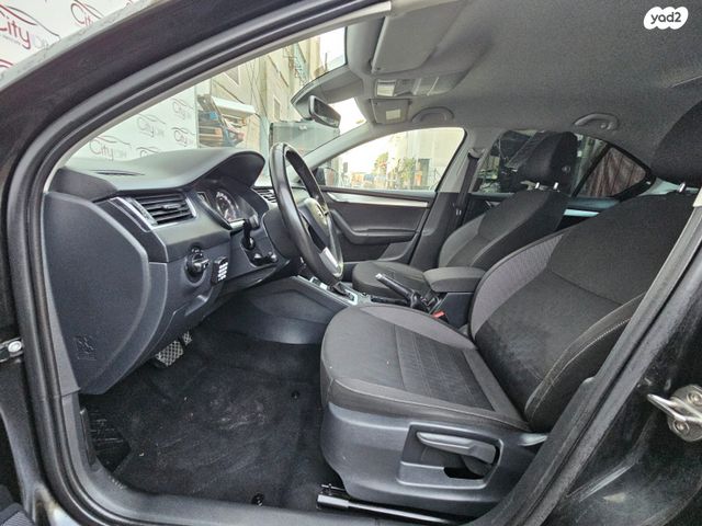 סקודה אוקטביה