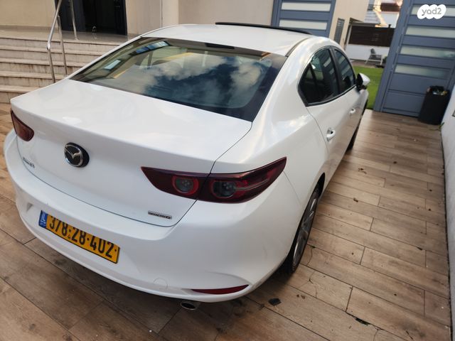 מאזדה 3