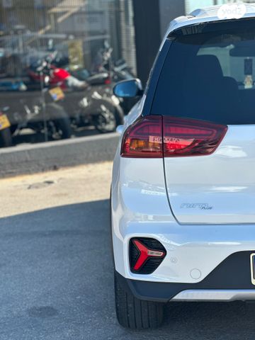 קיה נירו פלוס