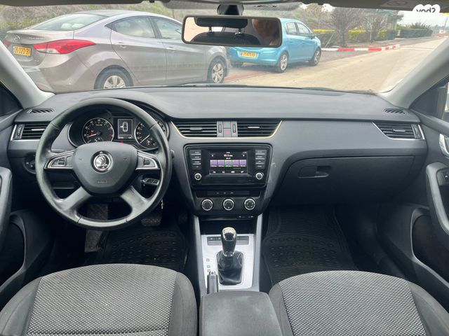 סקודה אוקטביה