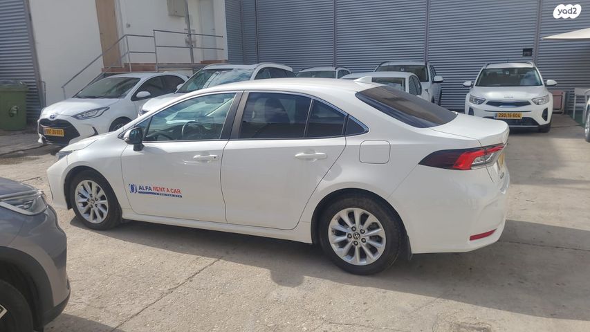 טויוטה קורולה