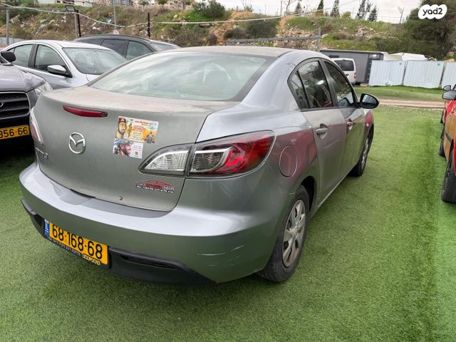 מאזדה 3
