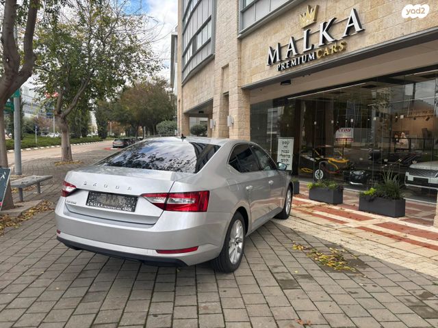 סקודה סופרב