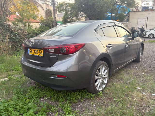 מאזדה 3