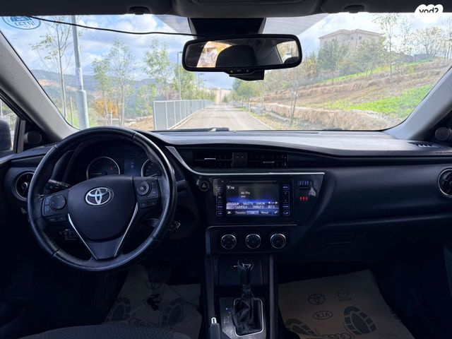 טויוטה קורולה