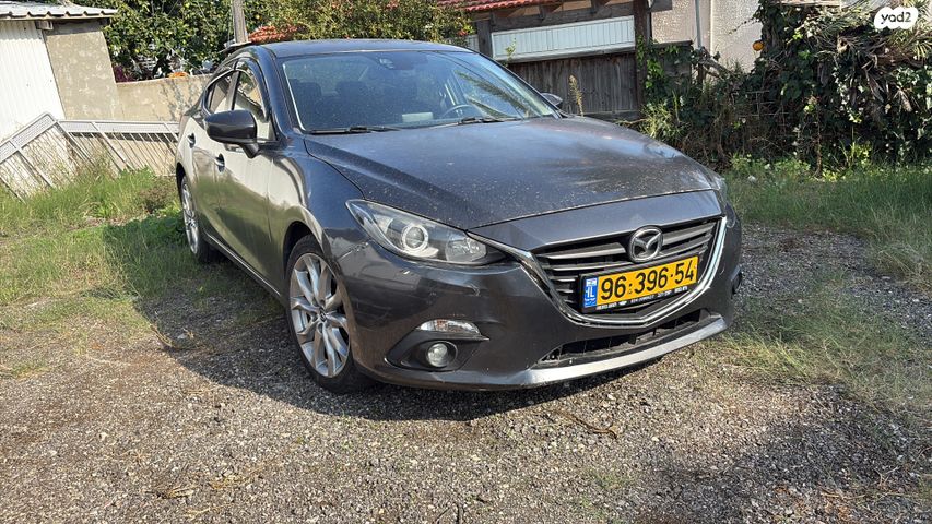 מודעת רכב מאזדה 3