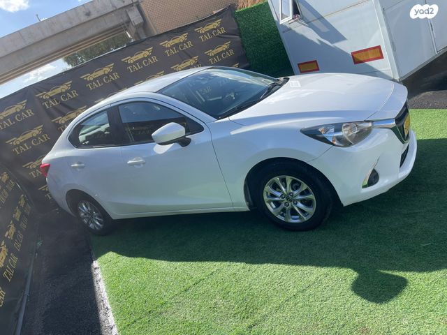 מודעת רכב מאזדה 2