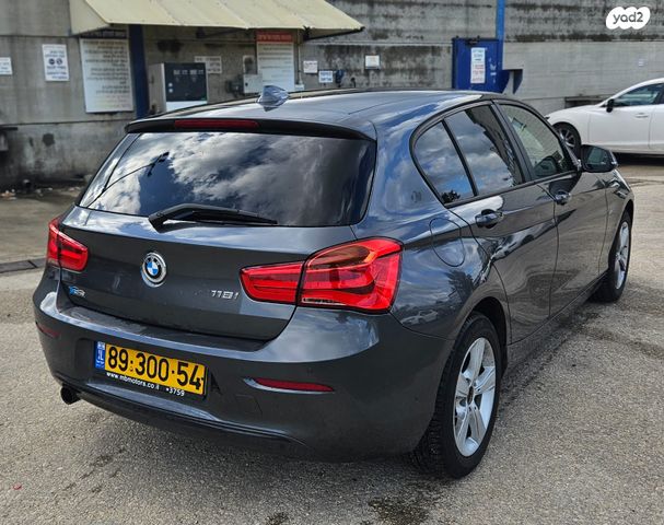 מודעת רכב ב מ וו סדרה 1