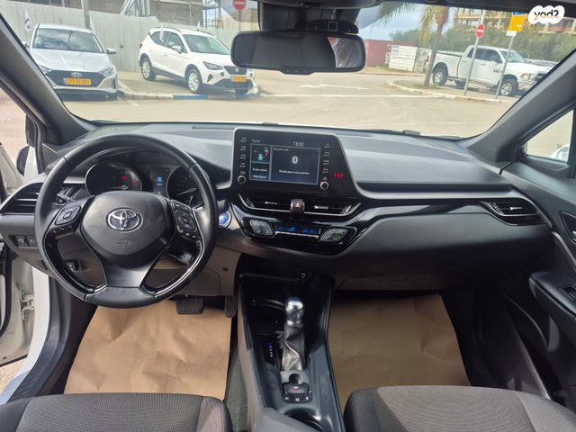 טויוטה C-HR