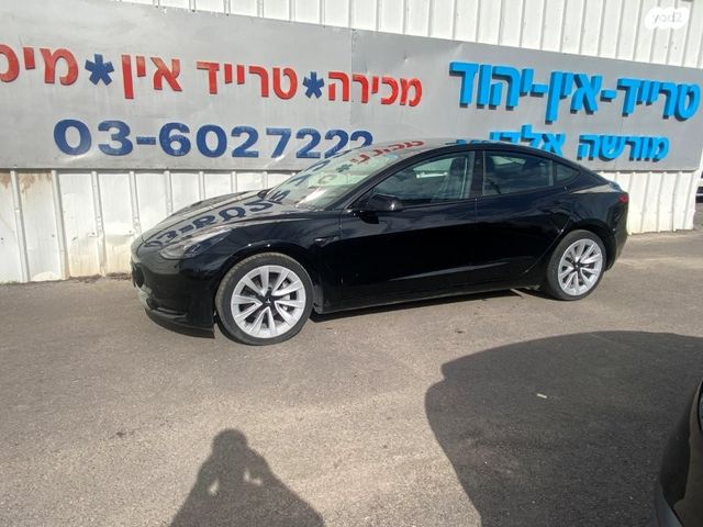 מודעת רכב טסלה מודל 3