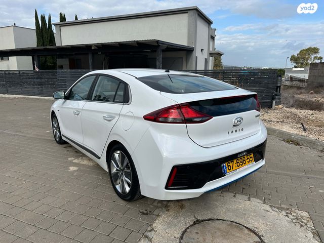 יונדאי איוניק