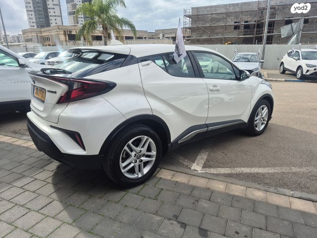 טויוטה C-HR