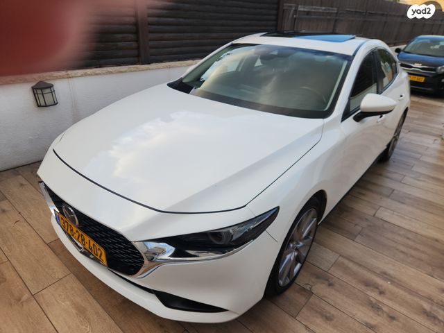 מודעת רכב מאזדה 3