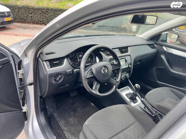 סקודה אוקטביה