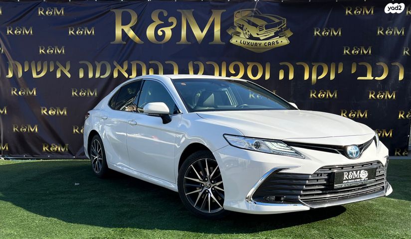 טויוטה קאמרי