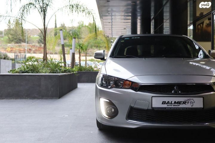 מיצובישי לנסר