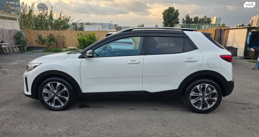 מודעת רכב קיה סטוניק 2