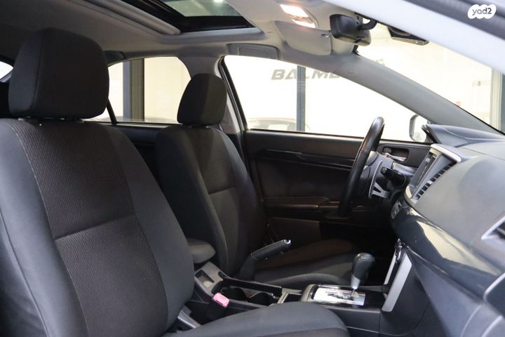 מיצובישי לנסר