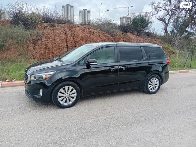 מודעת רכב קיה קרניבל