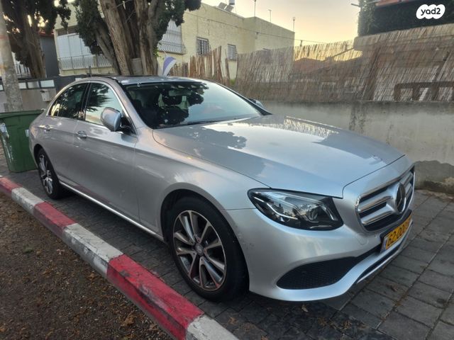 מודעת רכב מרצדס-בנץ E-class