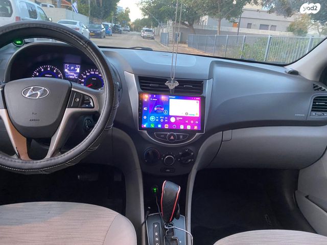 יונדאי אקסנט i25