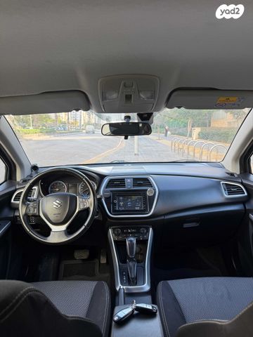 סוזוקי קרוסאובר