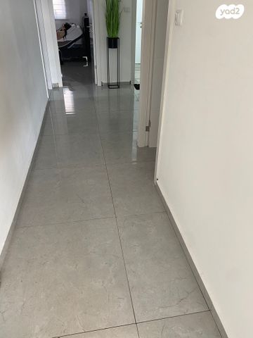 גג/ פנטהאוז, לסקוב 26, בן גוריון, חולון