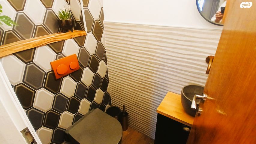 גג/ פנטהאוז, ההגנה 26, יצחק רבין, מעלות תרשיחא