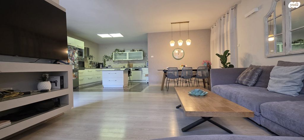 יצחק יציב 15