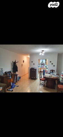 דירה, הרב לוי 4, רמת הנשיא, בת ים