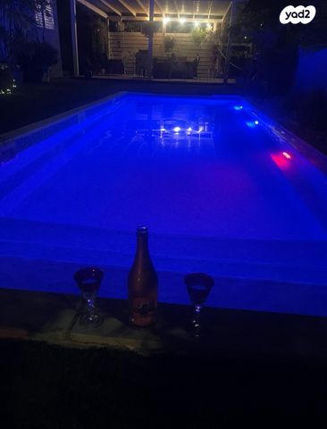 בית פרטי/ קוטג', הדקל 1, צוחר, צוחר