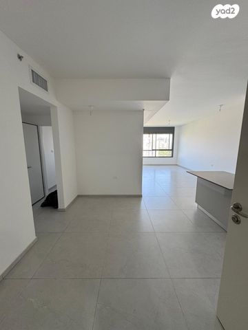 דירה, הרב שאולי 17, רובע ד', אשדוד