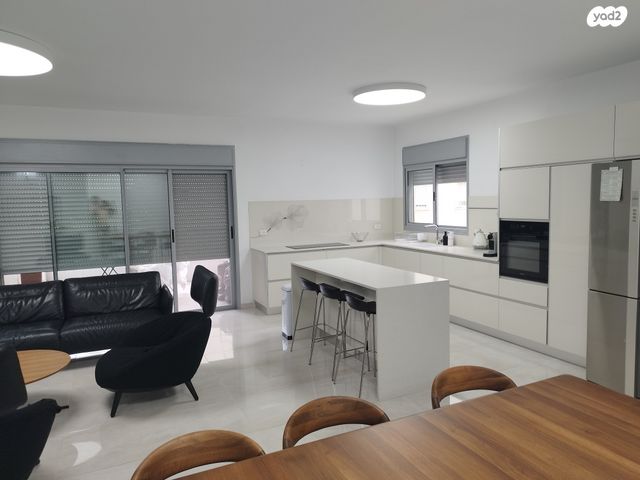 דירה, הראשונים 89, קרית חיים מזרחית, חיפה