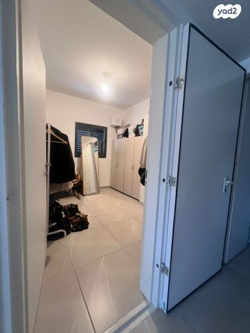 דירה, הרצל 197, ב' / צפון מערב העיר, רחובות