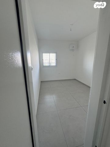 דירה, הרב שאולי 17, רובע ד', אשדוד