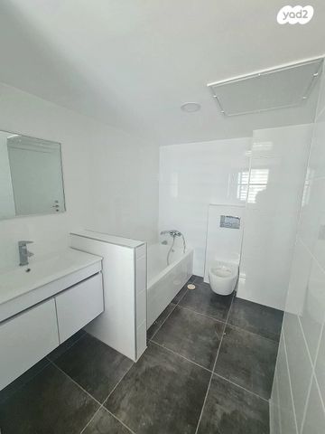 דירה, שדרות עמק האלה 65, שקמים ואגמים, אשקלון