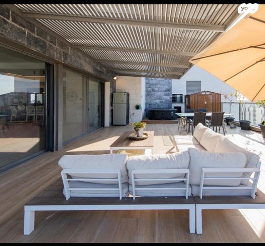 גג/ פנטהאוז, אהבת אדם 26, שרונה, כפר יונה