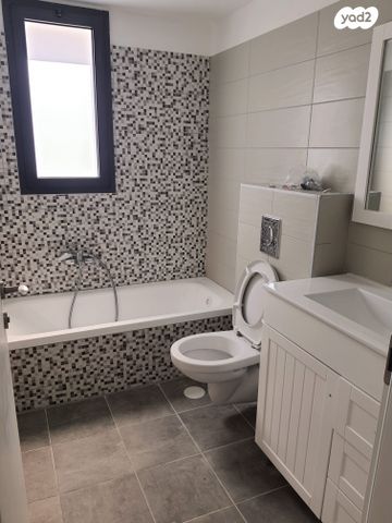 דירה, בועז 4, שכונת הראשונים, רמת גן