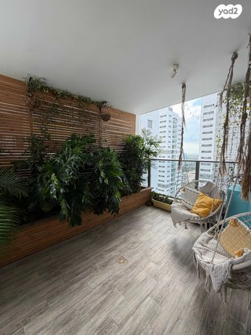 דירה, מלחמת ששת הימים 6, מרכז העיר, חדרה