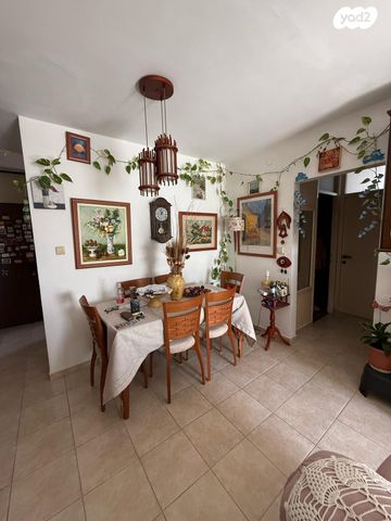 דירה, מבוא שמואל פינלס 24, פת, ירושלים