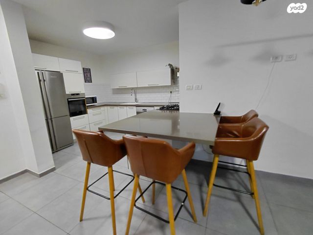 דירה, אחד העם 15, מרכז העיר, חדרה