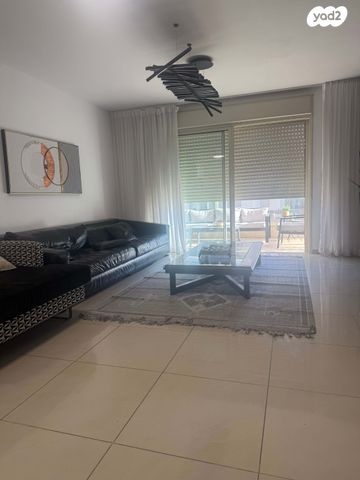 דירה, ברוש 5, קרית השרון, נתניה