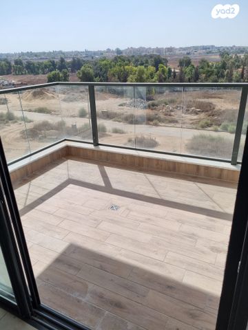 דירה, יצחק שמיר 15, נווה שרון / שער העיר, נתיבות