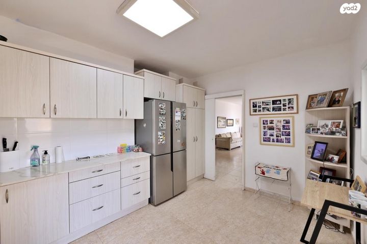 דירה, שברץ 22, לסטר/רבוצקי, רעננה