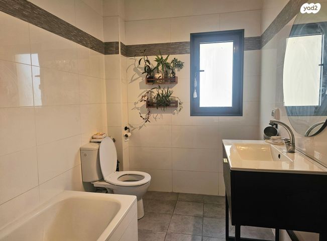 דירה, שדרות בן צבי 118, אגמים, נתניה