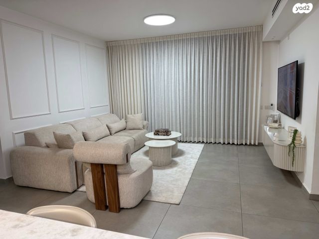 דירה, יצחק שמיר 9, נווה שרון / שער העיר, נתיבות