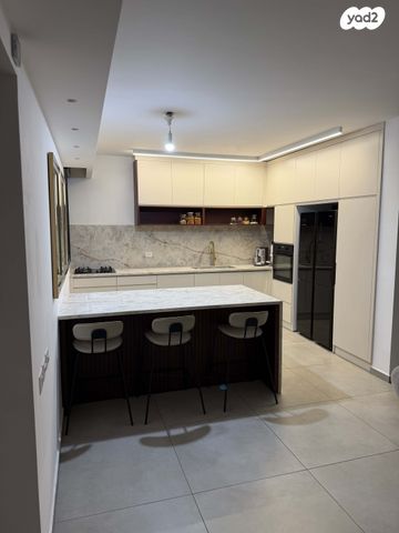 דירה, יצחק שמיר 9, נווה שרון / שער העיר, נתיבות