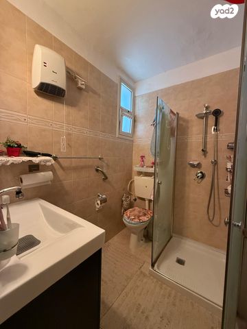 דירה, מבוא שמואל פינלס 24, פת, ירושלים