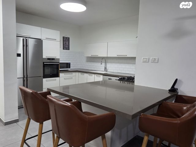 דירה, אחד העם 15, מרכז העיר, חדרה